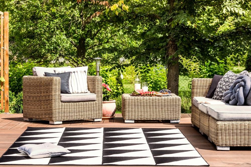 Black and white chevron laid out on an outdoor patio near Danville, CA